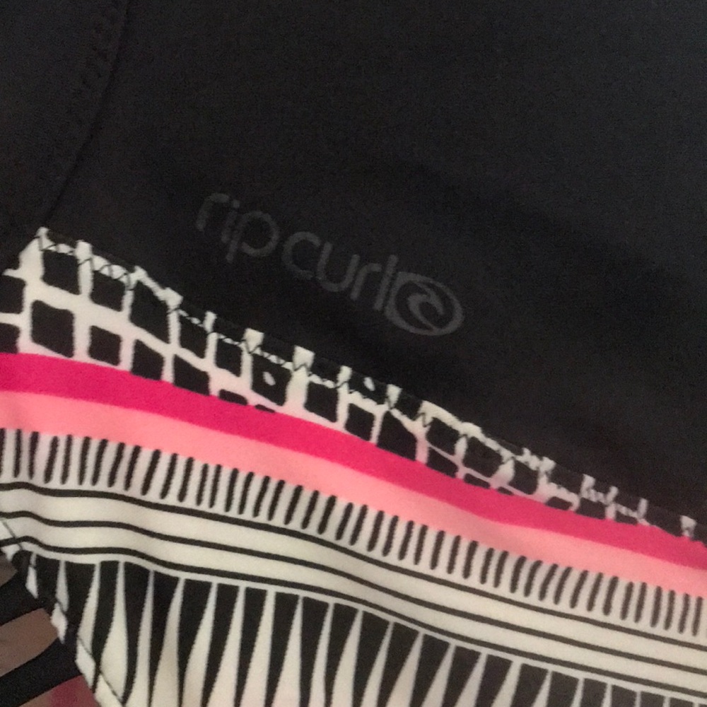 SOLD Water Shirt/ Rash Guard - Picture 5 of 6